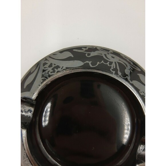 VINTAGE 4" Dia Dark Purple Glass Ashtray Silver Painting - Picture 3 of 7